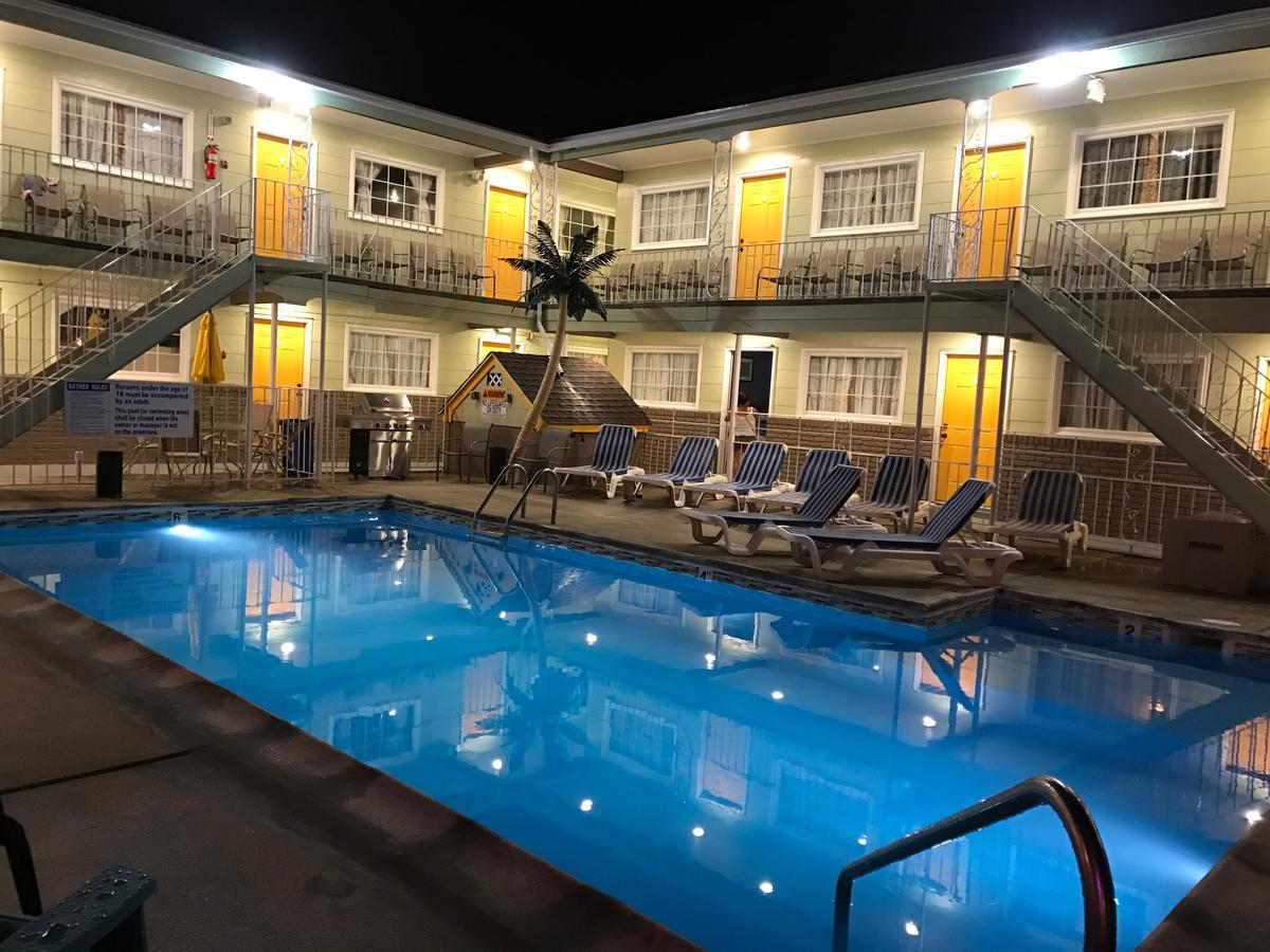 Sunrise Inn ワイルドウッド エクステリア 写真